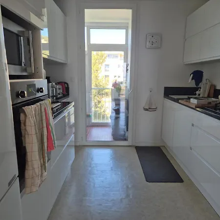 Apartamento T2 Vue Mer, Plein Sud Situee Au Dernier Etage Avec Place De Parking